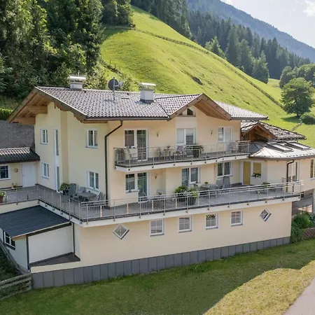 Nadine * Neustift im Stubaital